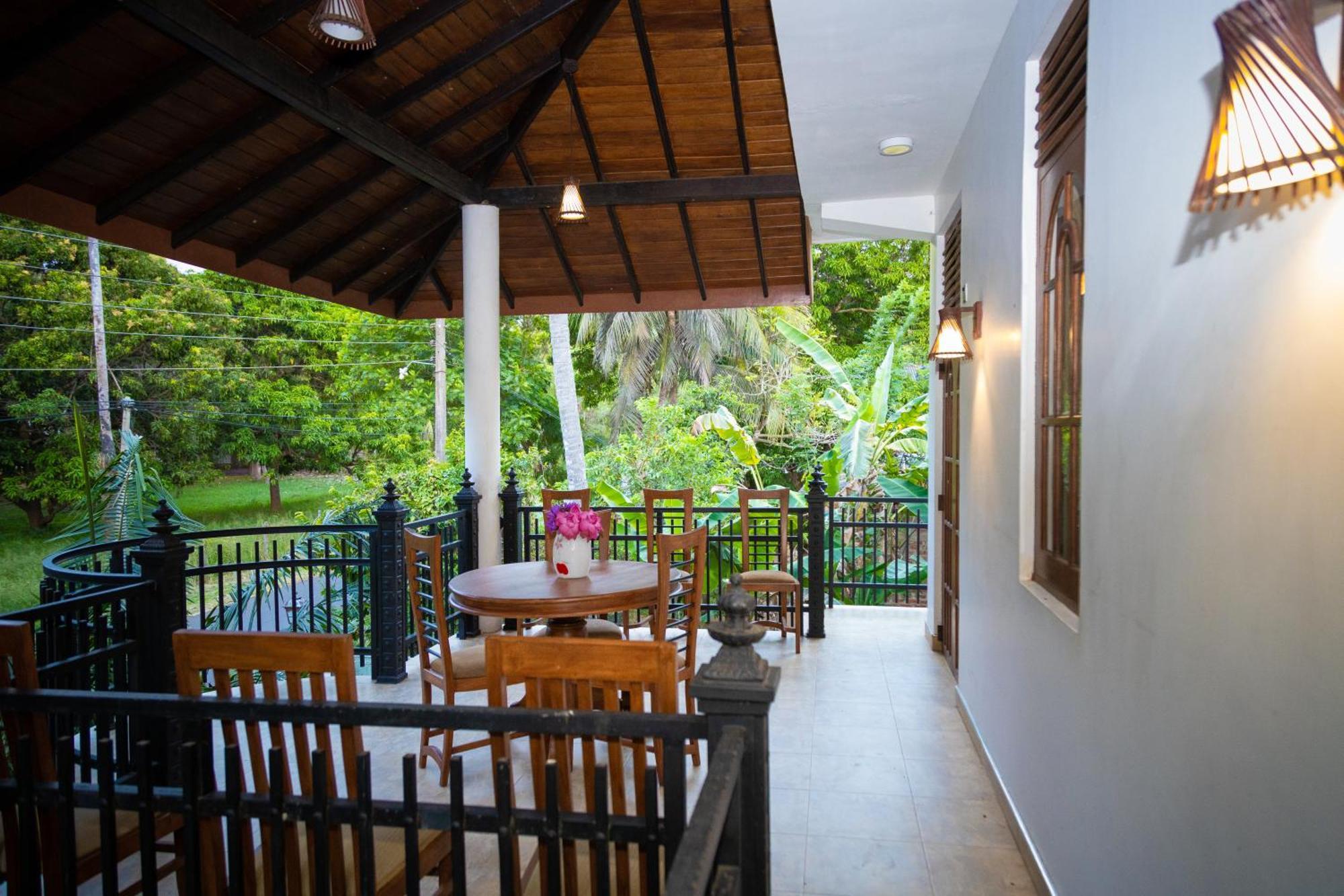 Marathona Tourist Resort - Anuradhapura Zewnętrze zdjęcie
