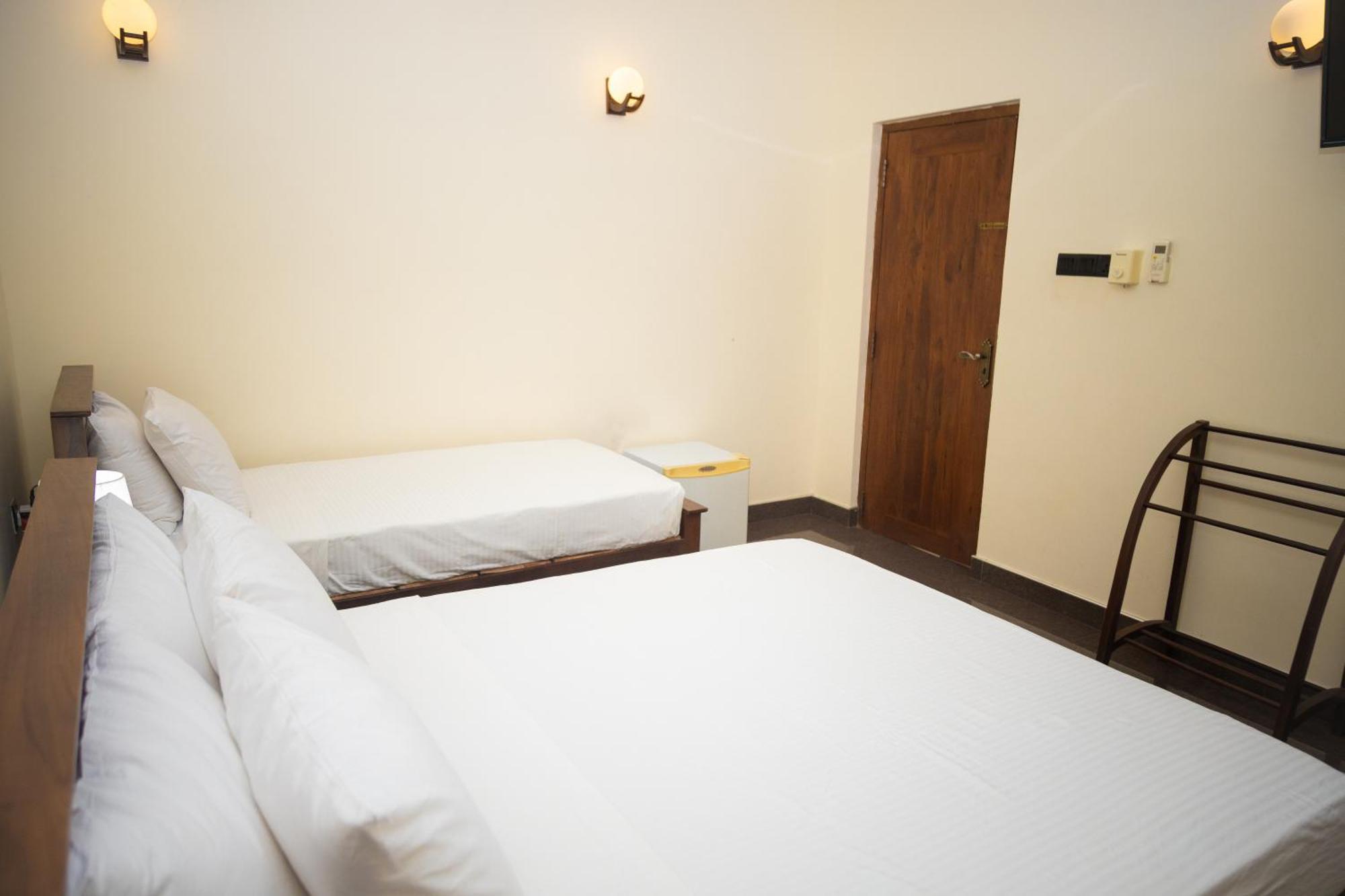 Marathona Tourist Resort - Anuradhapura Zewnętrze zdjęcie